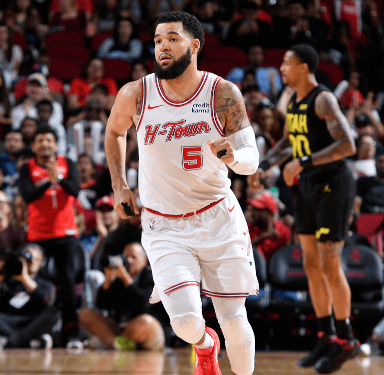 国王逆转尼克斯，范弗利特状态火热